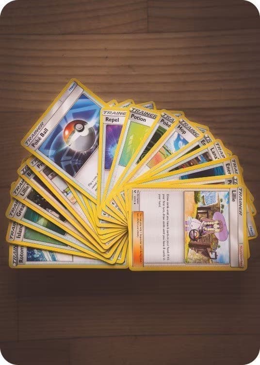 100 Pokémon Trænerkort